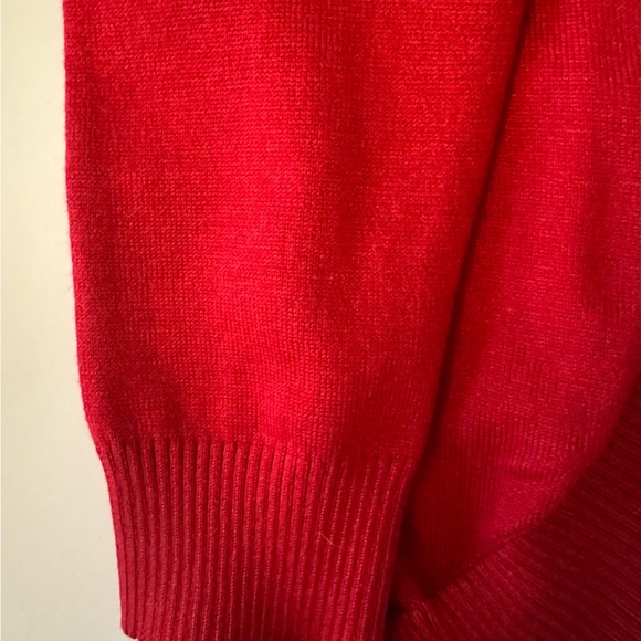 BEAUTIFUL Warm Red Sweater Cardigan Small NWTags - Picture 7 of 10